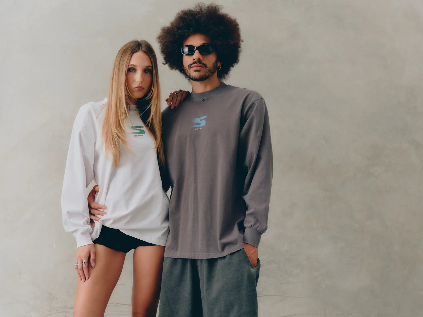 Distressed LS Tee Grey Blue