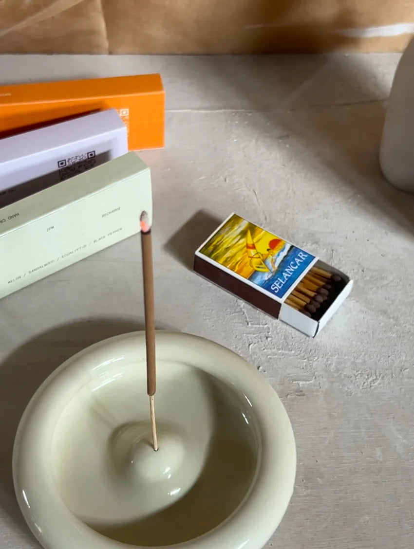 Riak Ceramic Incense Holder