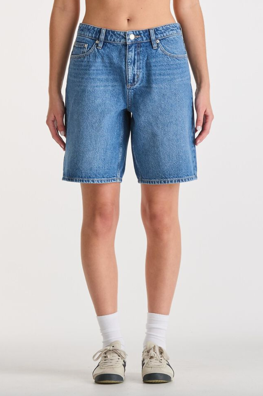 Mid Baggy Short Serotonin Blue