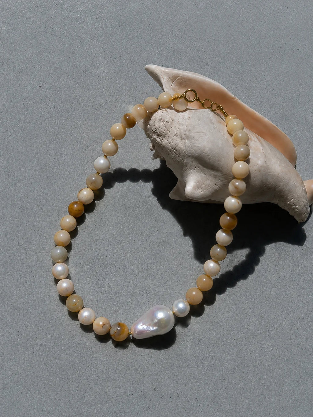 Leilani Necklace Beige