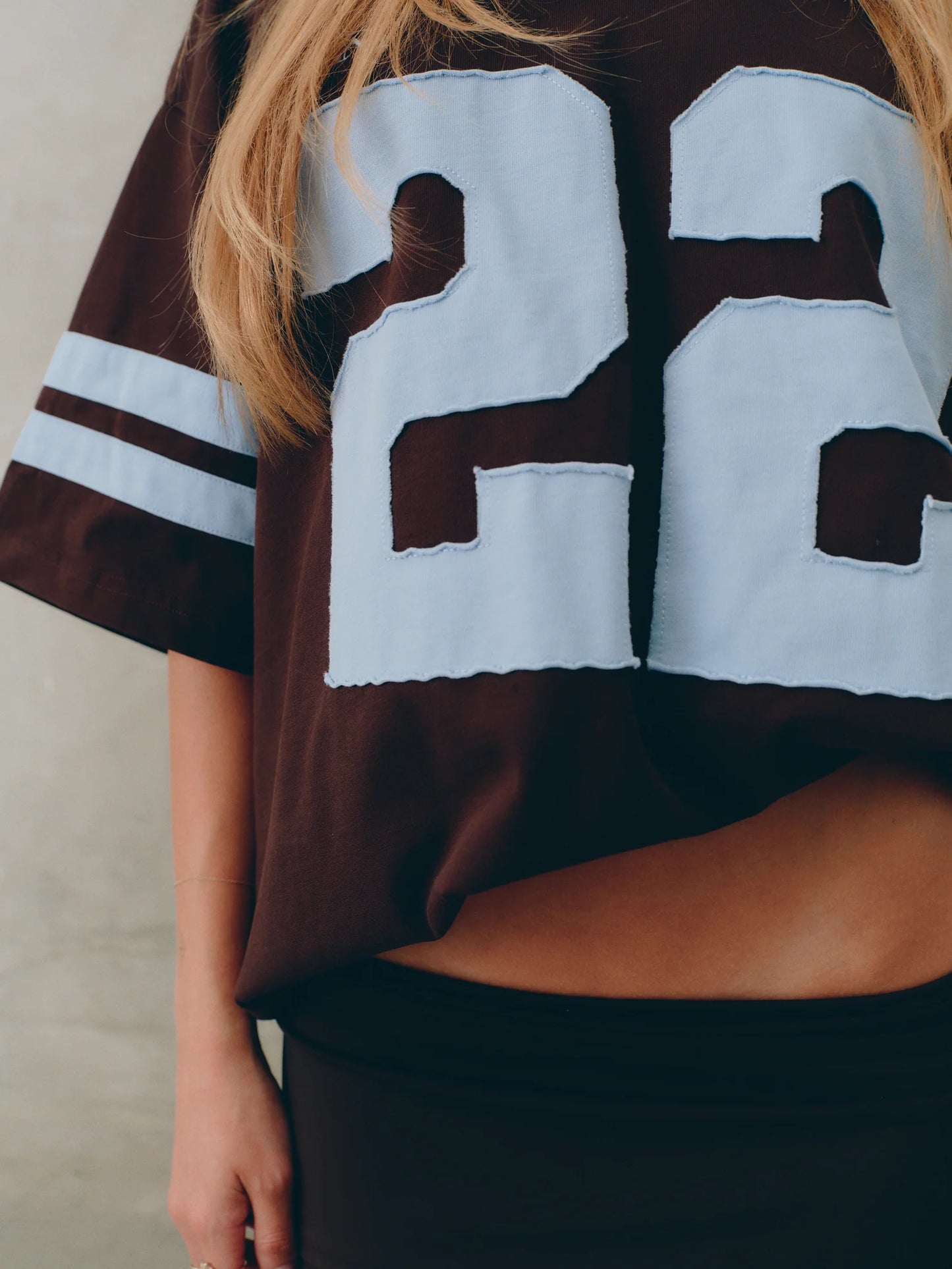 22 Motion Tee Espresso Blue