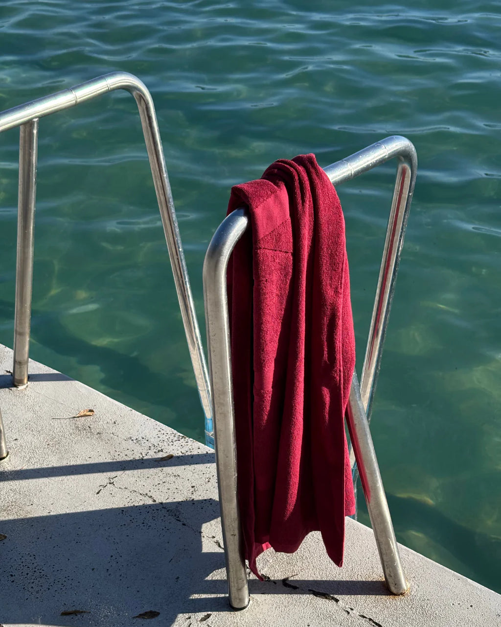 SSAINT Cherry Towel