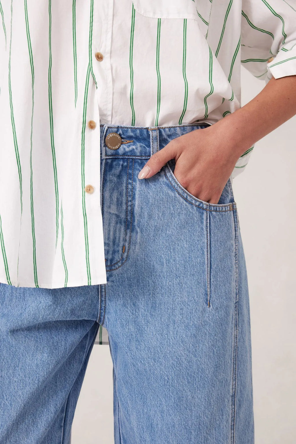 Darted Barrel Jean Vintage Blue