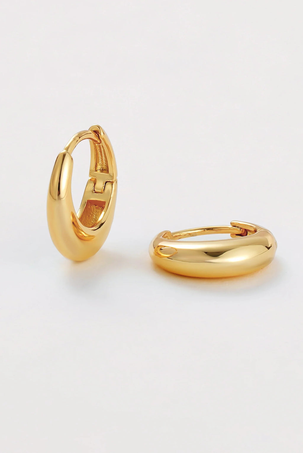 Cleo Hoop Gold Medium
