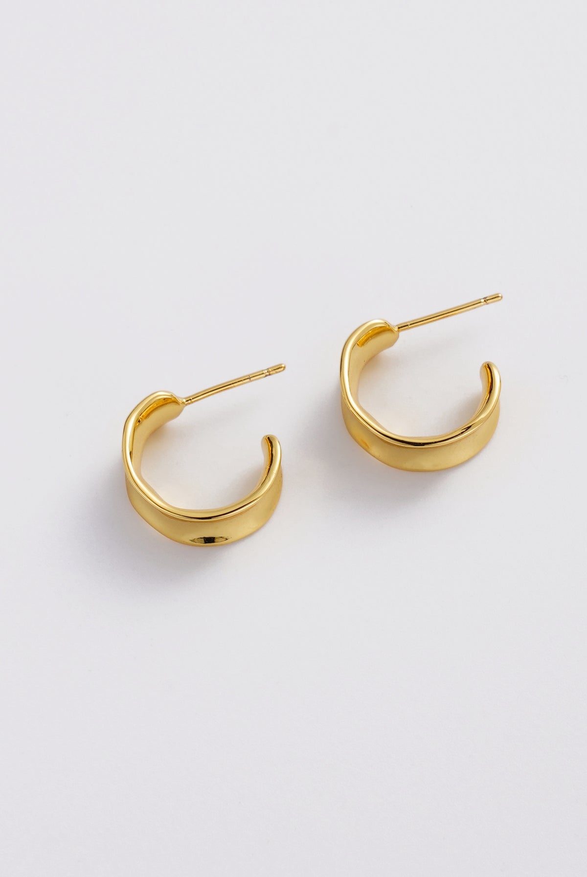 Nina Hoop Gold