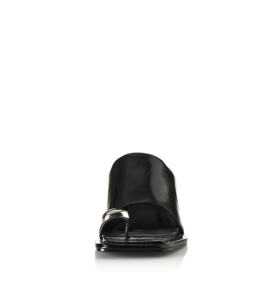 Alma Black Oily Leather Shoe