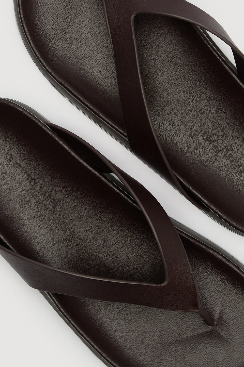 Mela Leather Thong Ganache