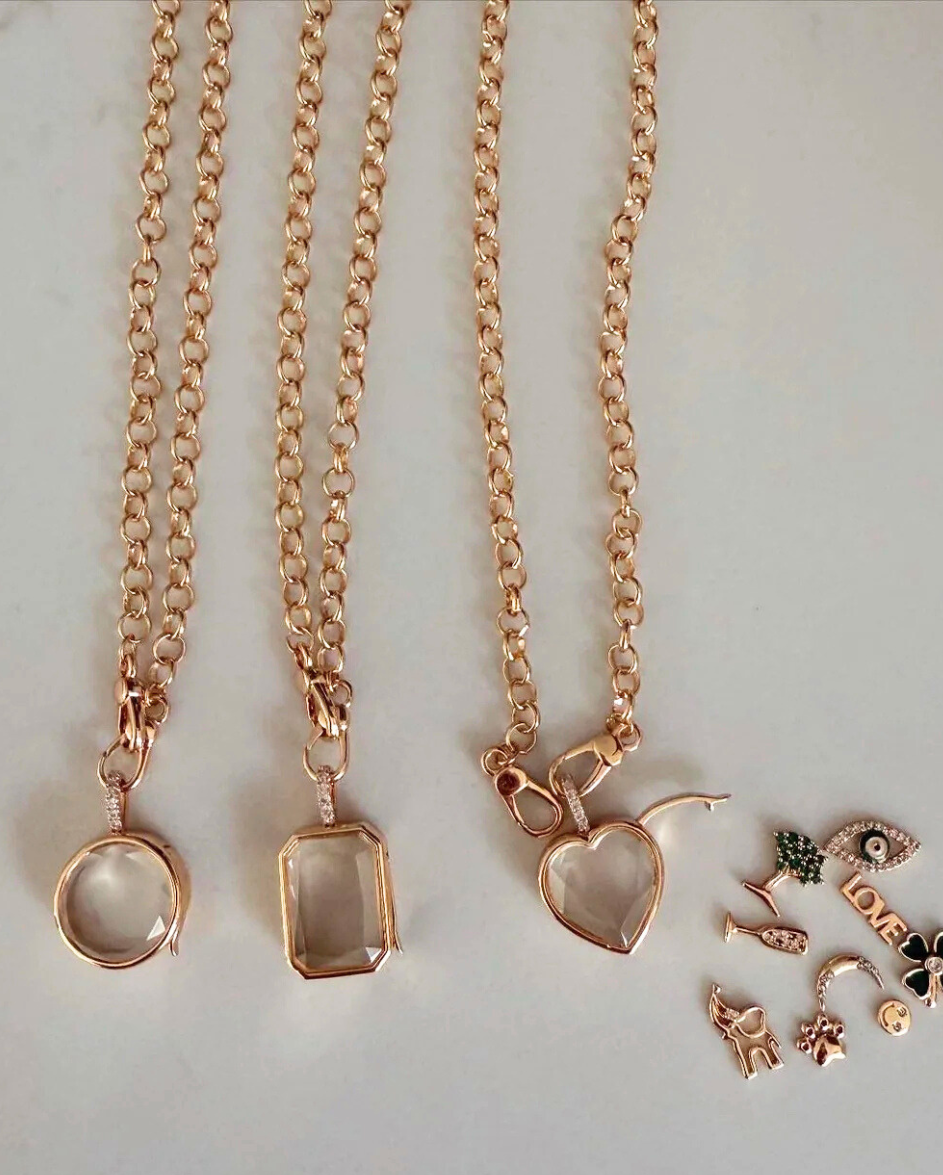 Mason De Charms Locket Round