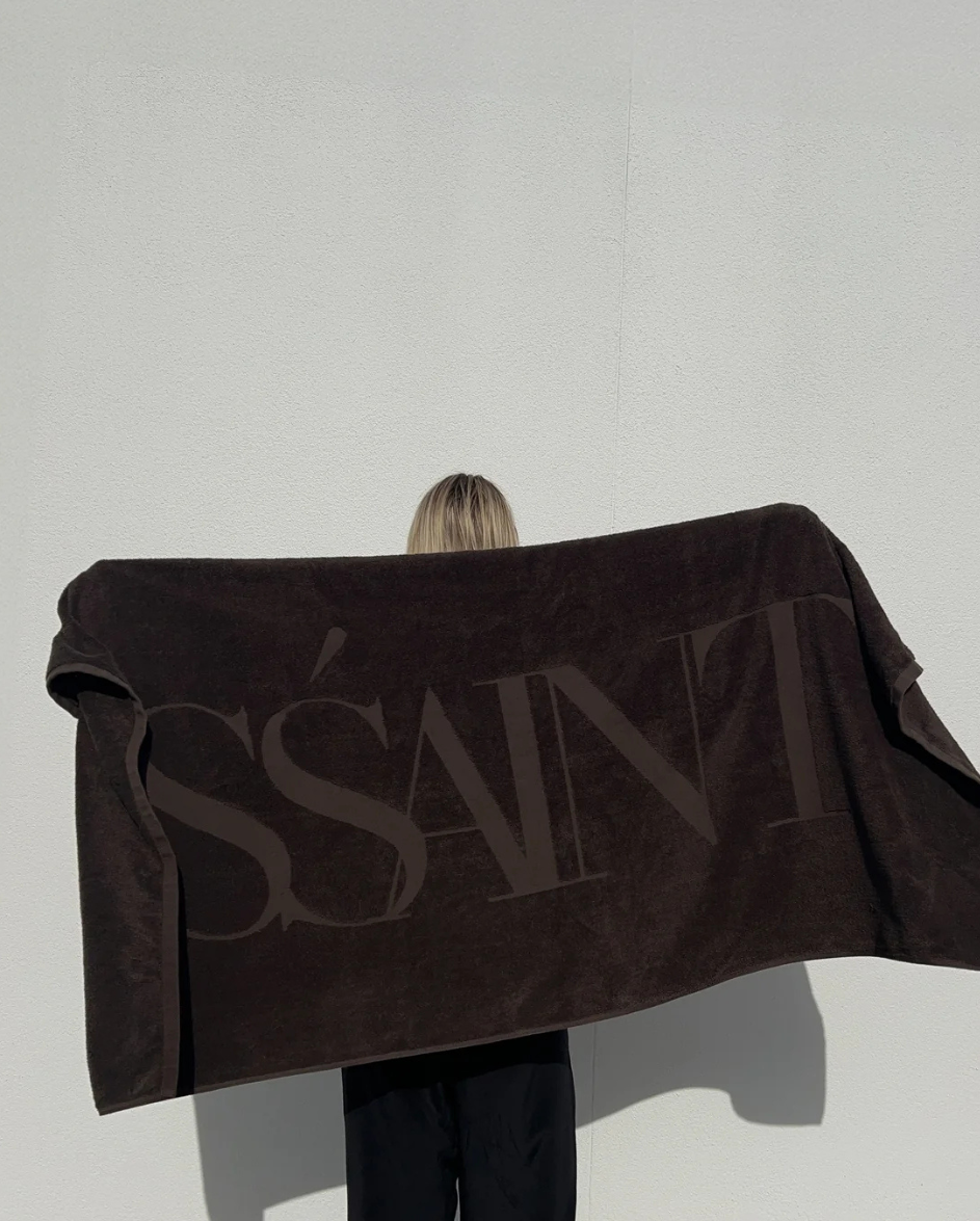 SSAINT Chocolate Towel
