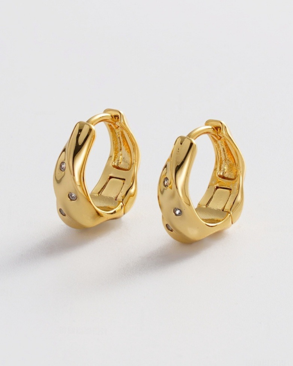 June Hoop Gold
