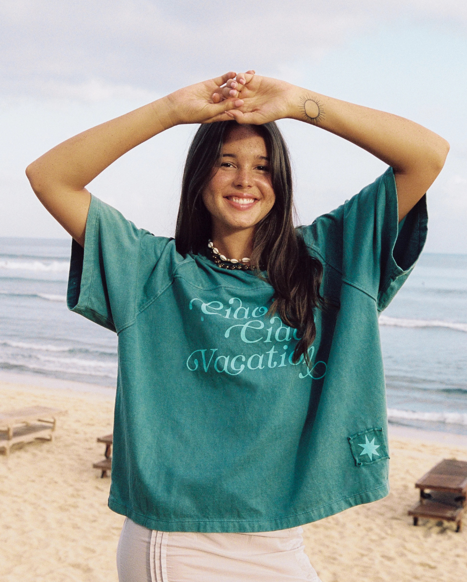 Boyou Vacation Crop Tee