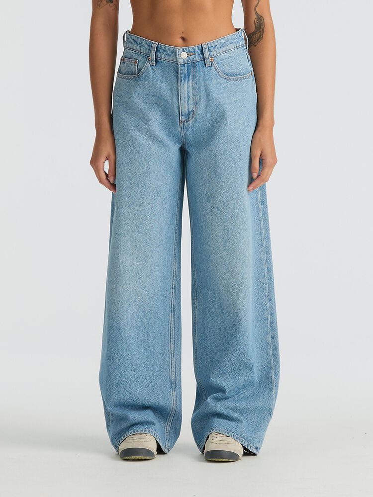 Mid Slouch Downtown Fade Jeans