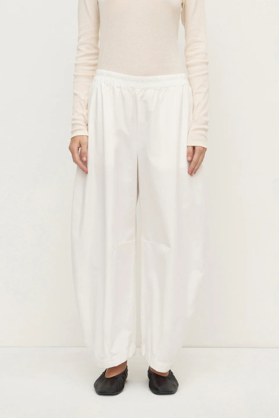 Lola Barrel Pant White