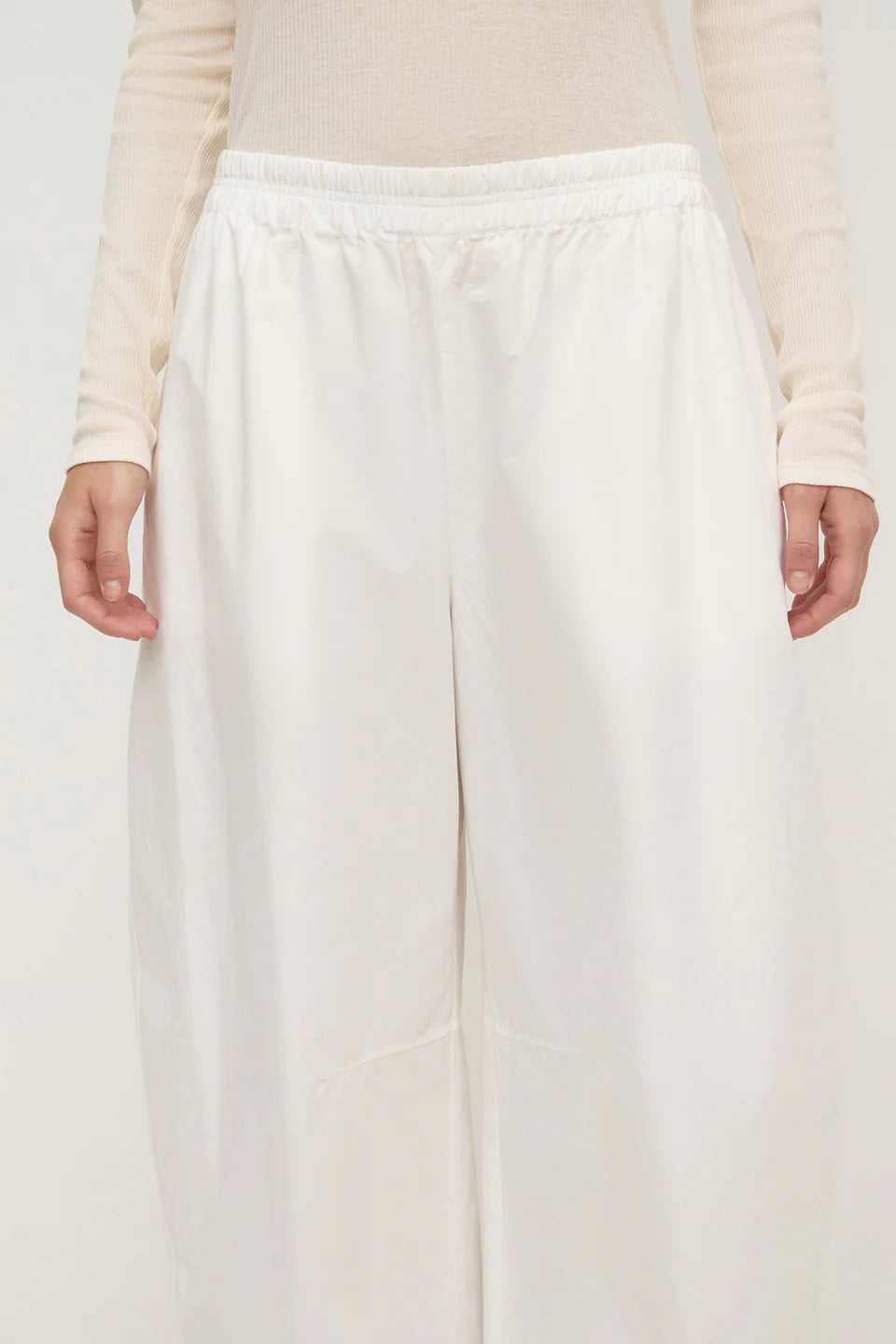 Lola Barrel Pant White
