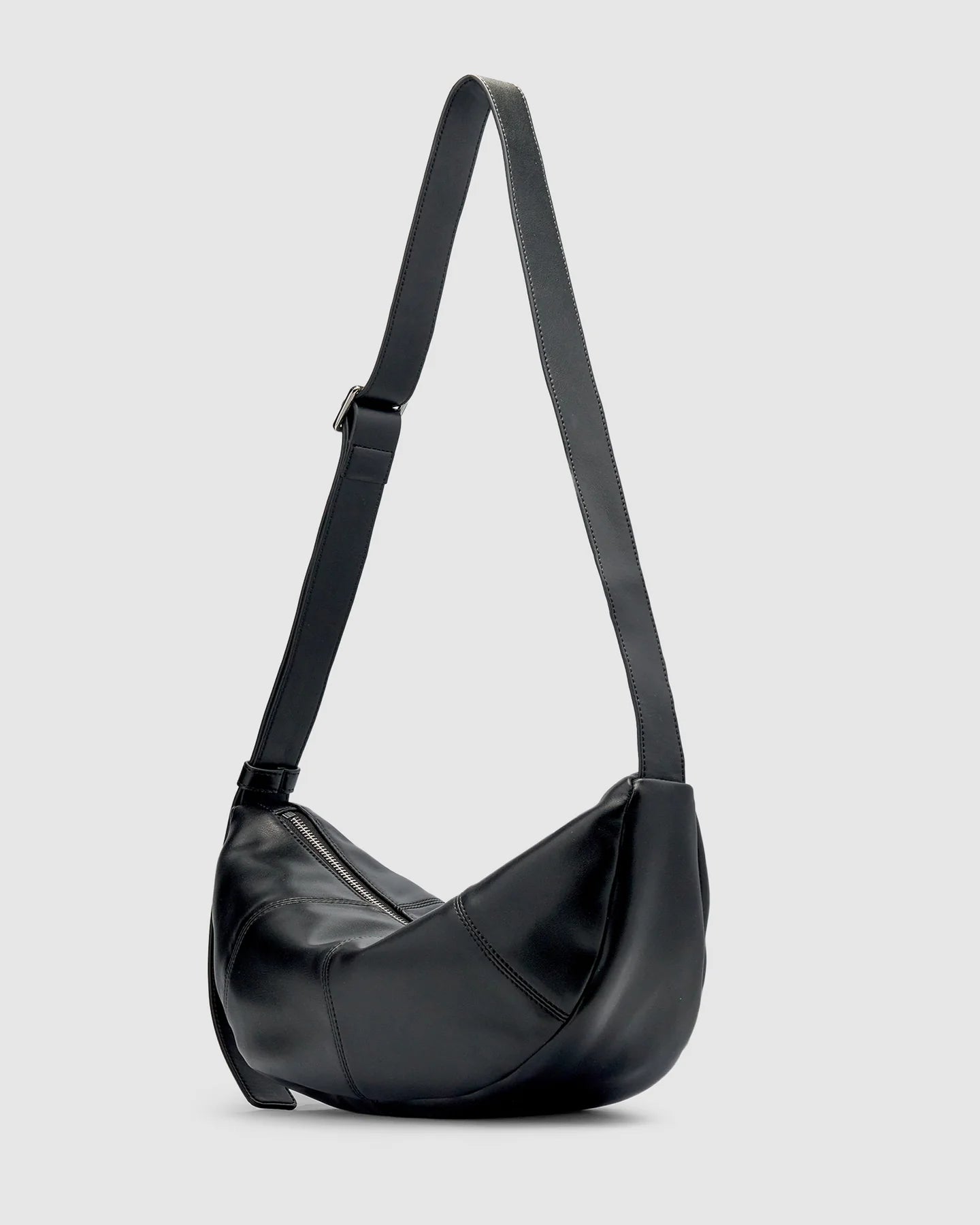 Mischa Crescent Bag Black