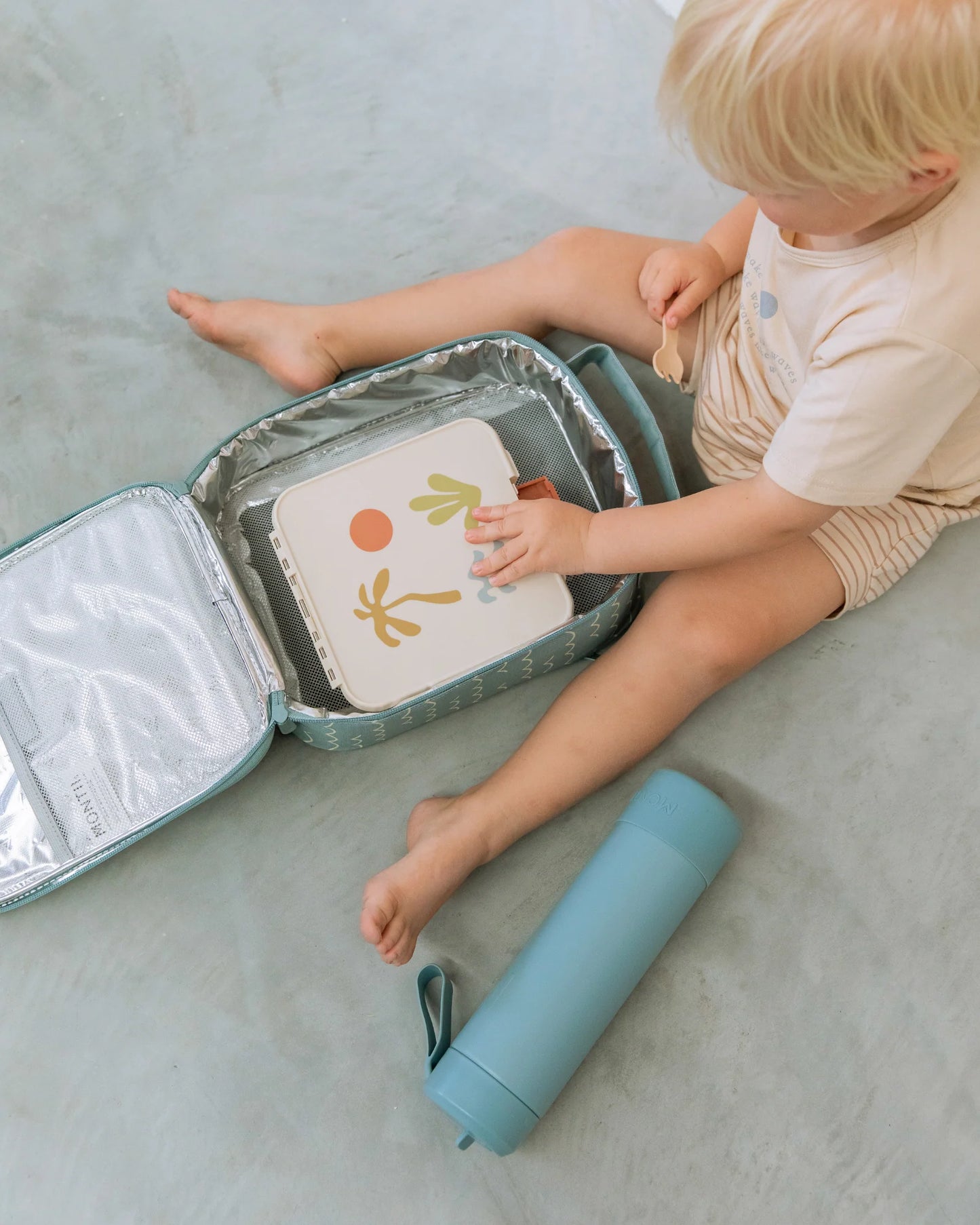 Insulated Lunch Box Wave