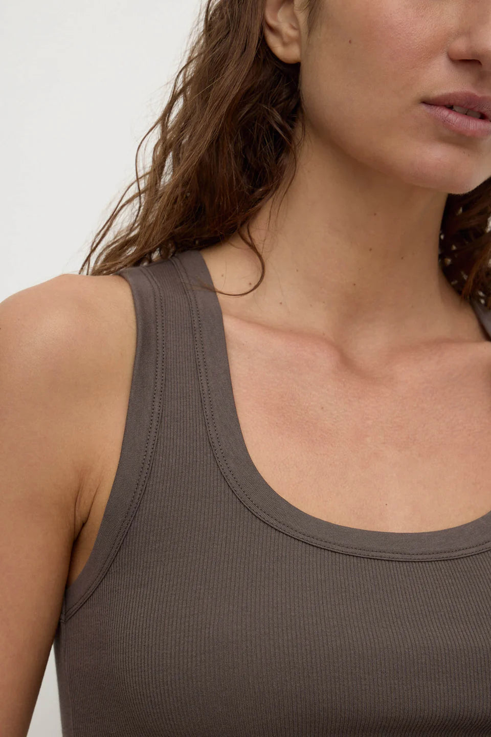 Robyn Scoop Neck Rib Tank Bark