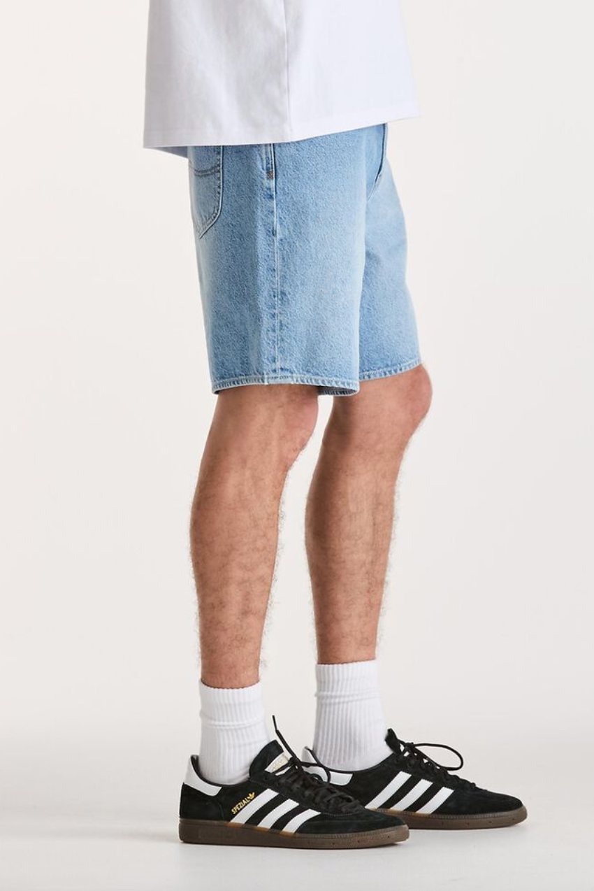 L-Four Short Skybound Blue