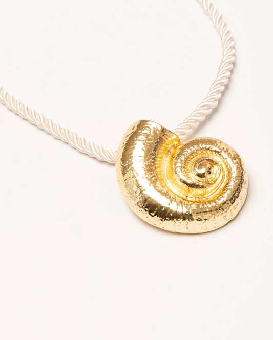 Seashell Pendant Necklace