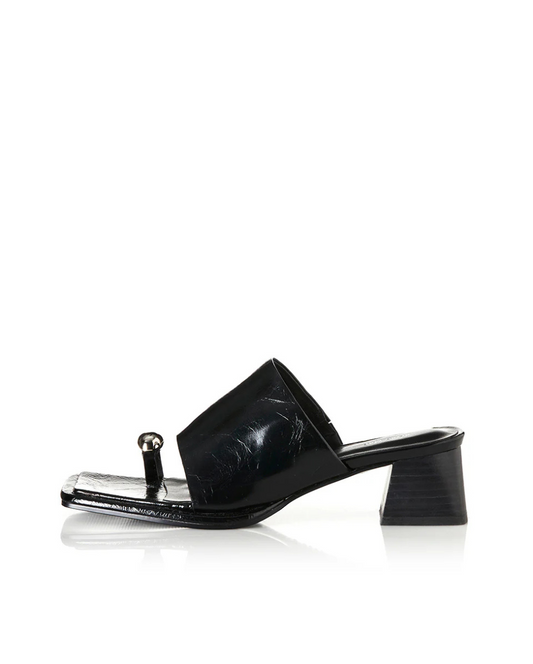 Alma Black Oily Leather Shoe