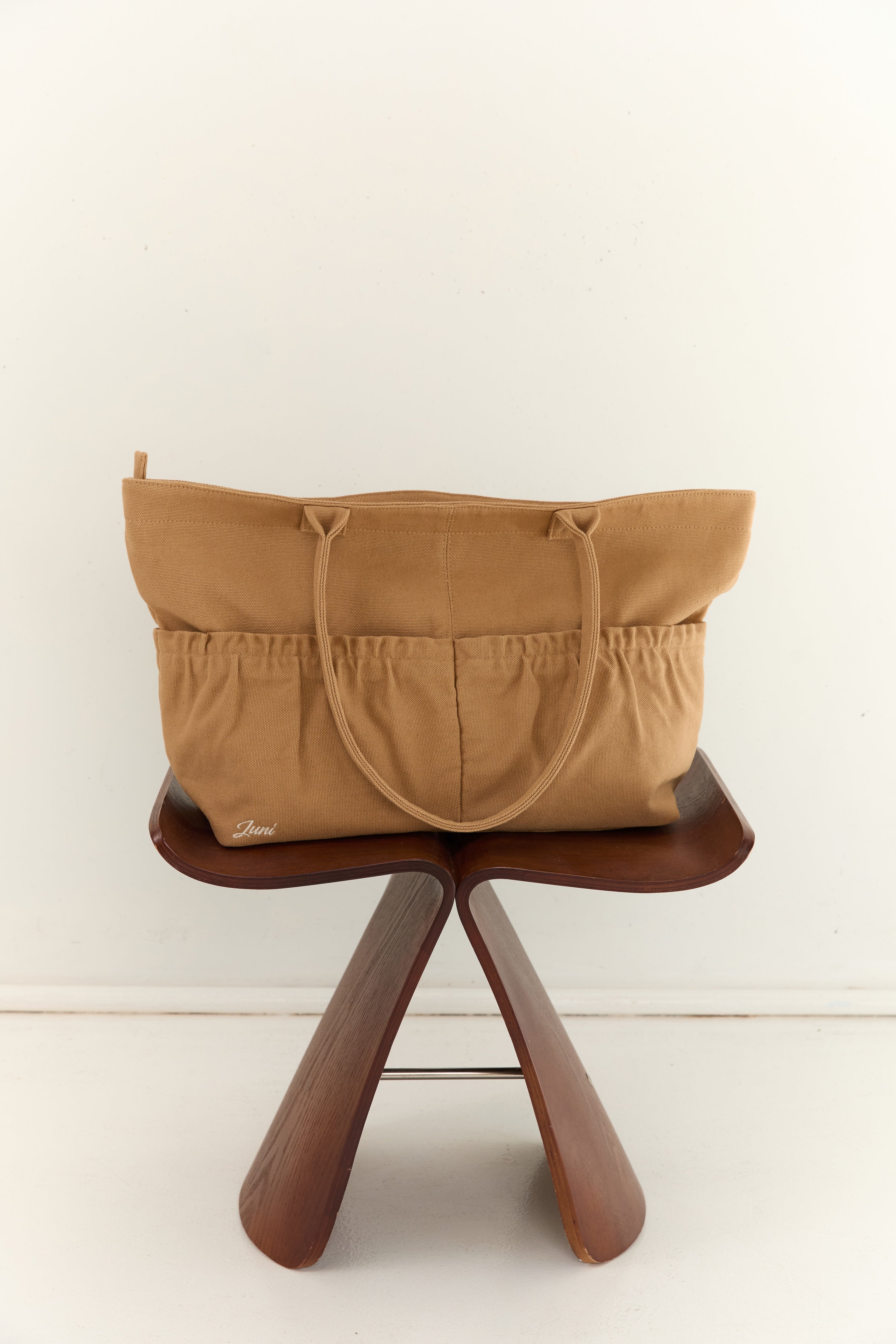 The Daily Tote Tan