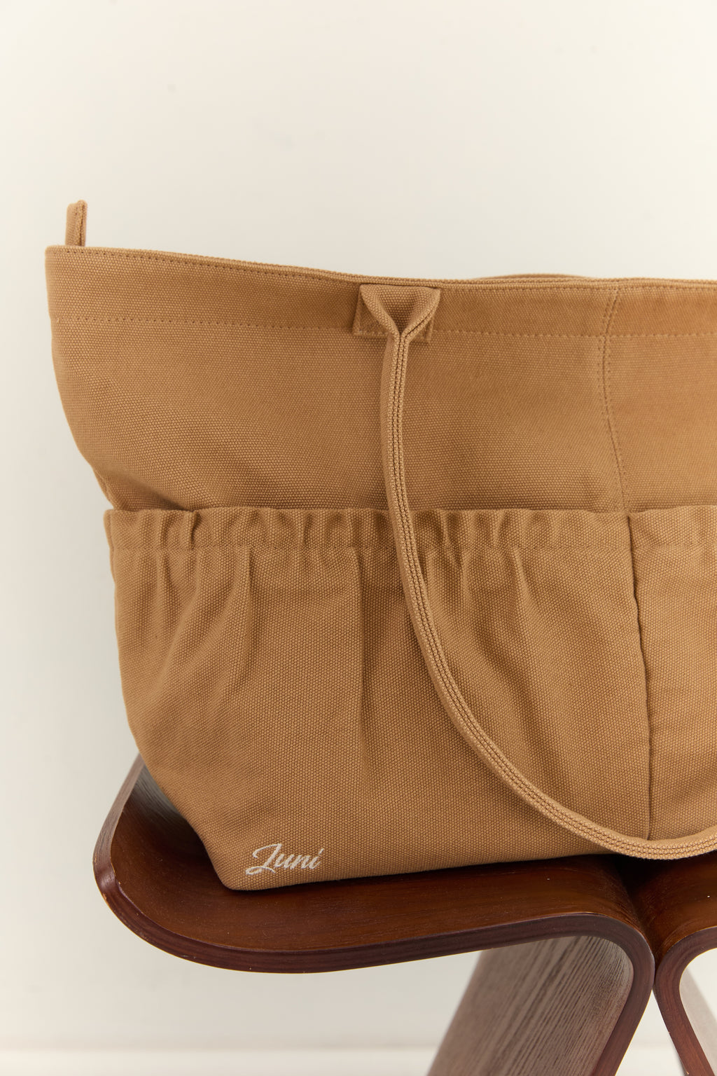 The Daily Tote Tan