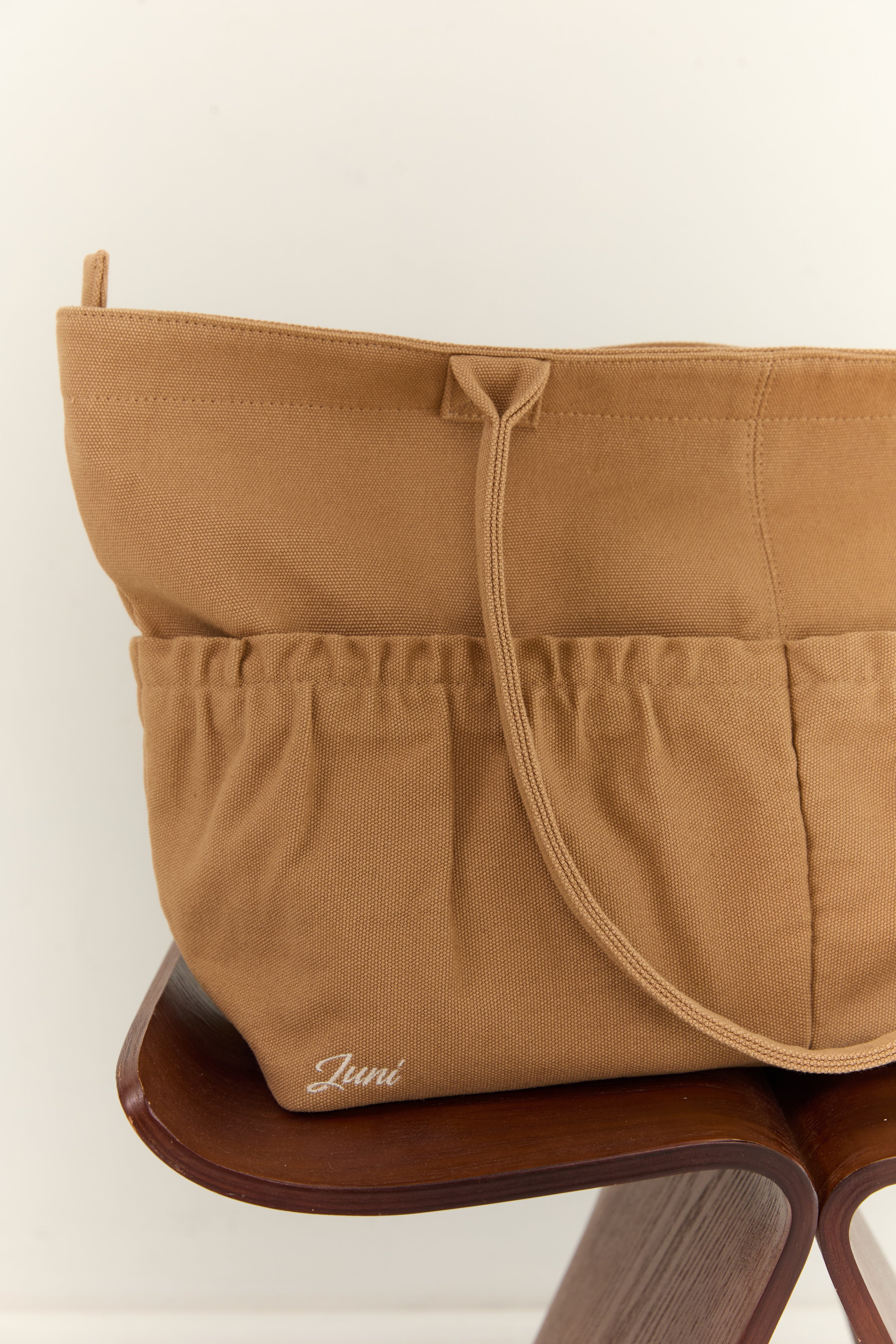 The Daily Tote Tan