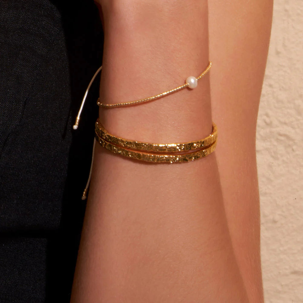 River Gold Pearl Bracelet