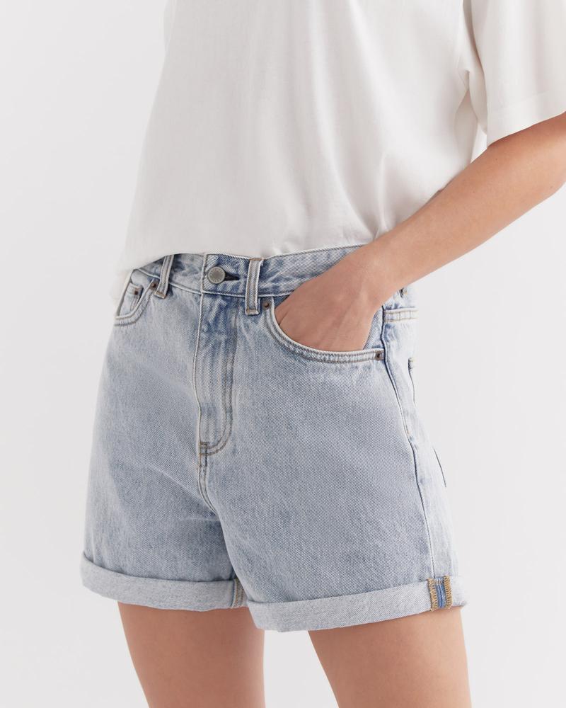 Rolled Hem Short Light Indigo