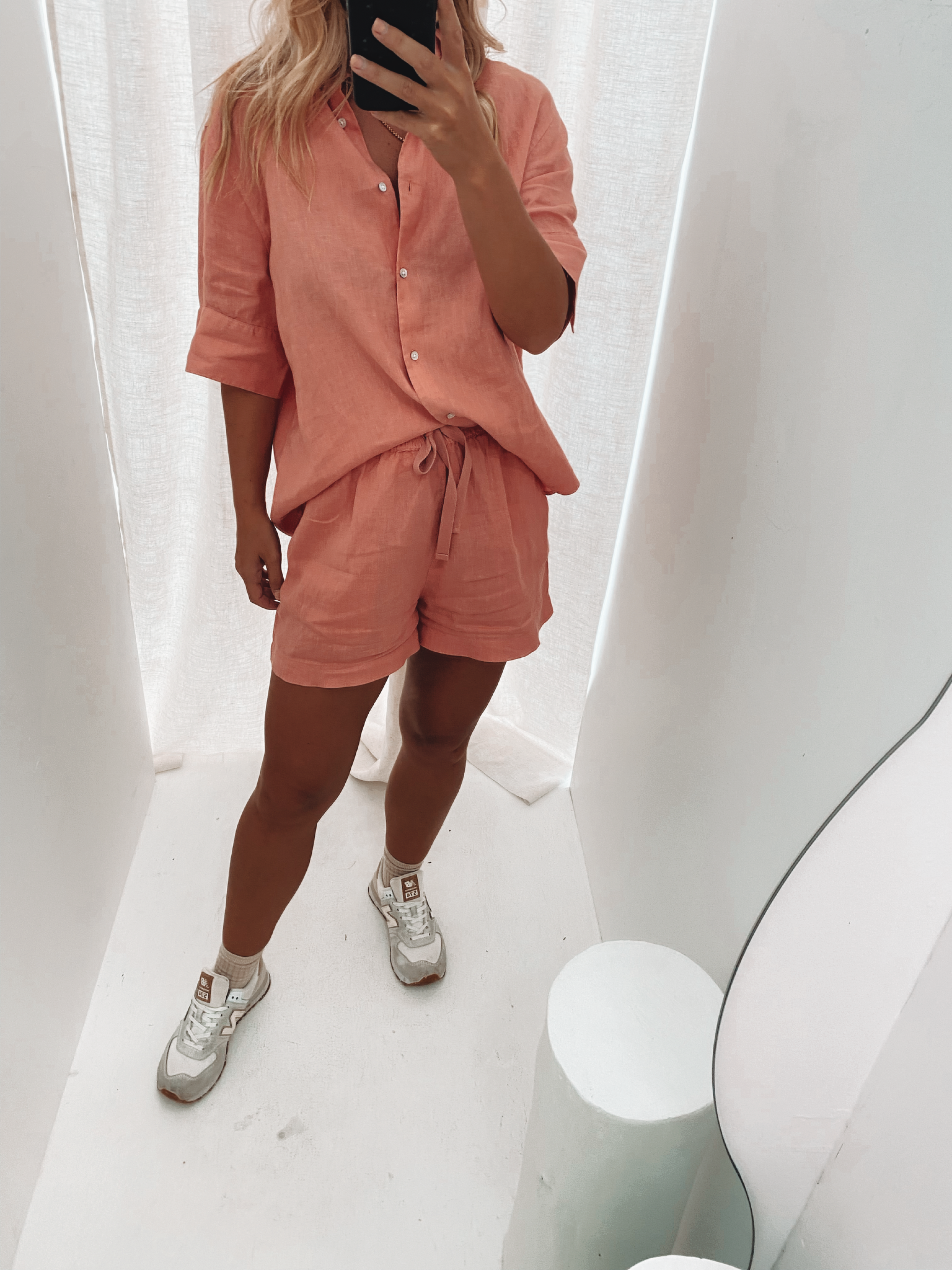 Anika Linen Short Washed Red