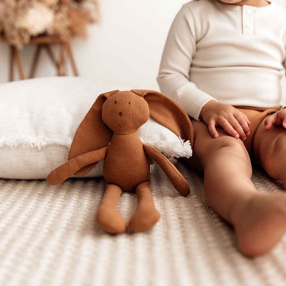 Snuggle Bunny Bronze